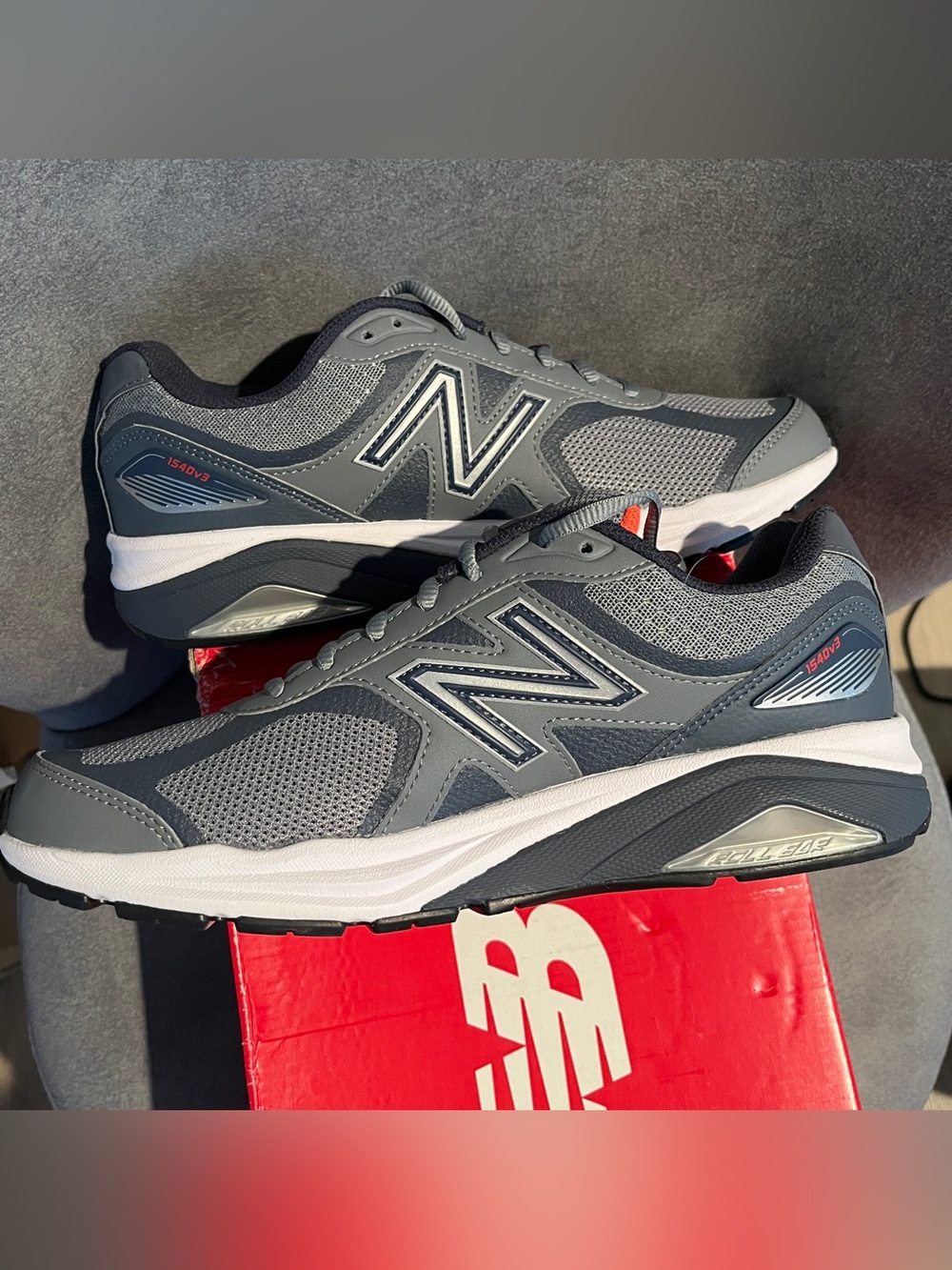 New Balance Women’s Sneakers W1540 Marblehead Black Size 9.5 US - Picture 2 of 10